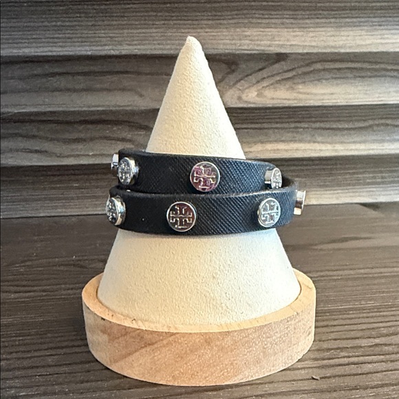 Tory Burch Black Double Wrap Logo Stud Leather Bracelet - Picture 2 of 11